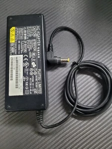 GENUINE FUJITSU 19V 3.16A SEB80N2-19.0 AC ADAPTER = 3 - Picture 1 of 3