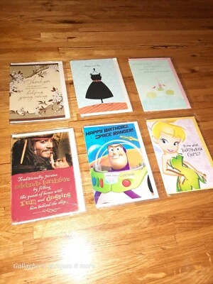 Lote de tarjetas HALLMARK FRANQUEO PREPAGO GRATIS Disney Piratas Hadas Toy Story Foto 1 de 4