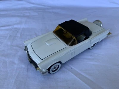 Ford Thunderbird Corgi 1:32 No Burago Mebetoys Politoys  - Immagine 1 di 4