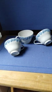wedgwood barlaston with blue grapes set of three cups only - Picture 1 of 3