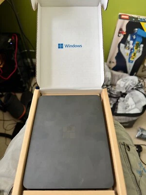 Windows Dev Kit 2023 Snapdragon 8cx Gen 3 32GB RAM, 512GB Storage - Image 1 of 4