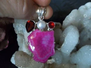 BEAUTIFUL BOTSWANA AGATE & GARNET & RIVER PEARL PENDANT 2 1/2" HANDMADE JEWELRY - Picture 1 of 4