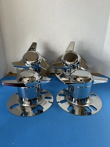 (4) 3 BAR SWEPT SPINNER CENTER CAPS 5 LUG CRAGAR SST WHEELS 3.17"OD, NO LOGO - Picture 1 of 5