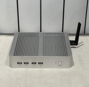 Partaker Mini Lüfterloser PC Core i5-7200U 16GB/ 128GB WIN 11 Pro mit Ladegerät - Bild 1 von 5