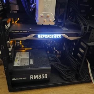 NVIDIA GeForce GTX 1080 Founders Edition 8GB GDDR5X Graphics Card GPU - Picture 1 of 2