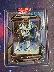 Prizm 2022 - DAXTON "DAX" HILL - No Huddle Disco Prizm - RC Auto - SIGILLATO - Foto 1 di 2