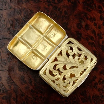 Antigua caja de vinagreta georgiana de plata de ley, John Lawrence, Birmingham 1816 Foto 1 de 4