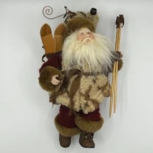 Figura de Papá Noel Woodland de colección adorno ribete de piel esquís y postes rústicos 10" - Imagen 1 de 7