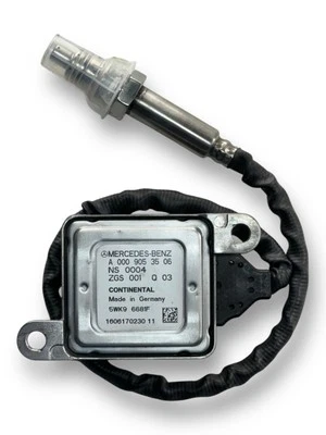 Sonda lambda sensor NOX original Mercedes Benz Clase C A0009053506 - Imagen 1 de 4