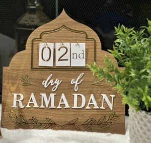Ramadan Wall/Stand Calendar - Picture 1 of 9