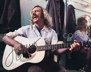 JIMMY BUFFETT SIGNED Singing & Playing Guitar 1979 One ofa Kind 8x10 COLOR PHOTO - Picture 1 of 4