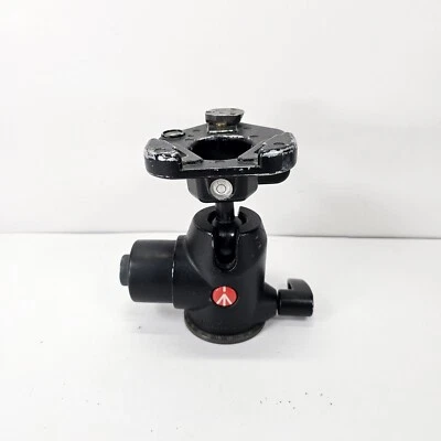 Manfrotto Hydrostatic Trailer Ball 468MGRC0 Tilt Head Tripod Mounted - Image 1 of 4