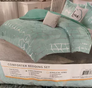 INTELLIGENT DESIGN COMFORTER BEDDING SET FULL/QUEEN Aqua/Silver - Picture 1 of 5