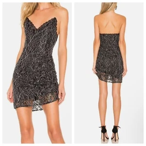 H:Ours Mae Minikleid in Metallic Schwarz Spitze Rüschen Größe S Marke Revolve - Bild 1 von 8
