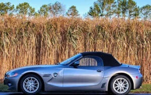2004 BMW Z4 2.5 - Picture 1 of 10