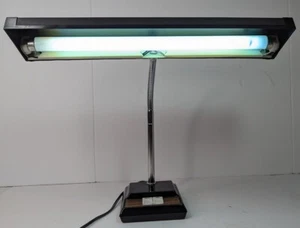 MCM Gooseneck Fluorescent Desk Lamp 18" Working Vintage 70's Simple On / Off - Picture 1 of 11