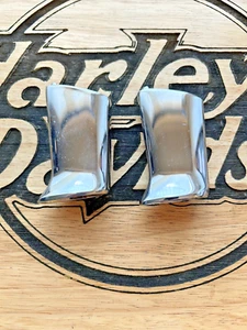Used Harley-Davidson Pair of Rear Turn Signal Mounts for Softail Dyna 68480-02 - Picture 1 of 4