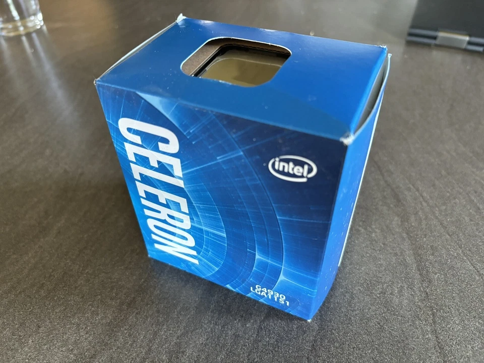 Intel BX80684G4930 Celeron G4930 3.2GHz 2MB Cache LGA1151 CPU * NEW IN BOX ! * - Image 1 of 2
