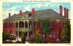 HUNTINGTON HALL, TUSKEEGEE INSTITUTE, ALABAMA, VINTAGE POSTCARD - Picture 1 of 2