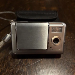 HITACHI HDC-502 Operation confirmed compact digital camera AA battery powered - Picture 1 of 16