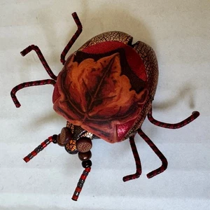 Joyce Fritz Yipes Vintage Käfer Brosche rot orange Perlen Artsy Bug - Bild 1 von 9