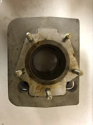 M63557 John-Deere moto de nieve cilindro L/h 400 Foto 1 de 4