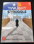 GMT Games Twilight Struggle Edycja Deluxe Gra planszowa z zestawem bitów Geek-Up