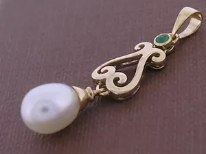 Colgante PE056 Oro Sólido Genuino 9 quilates ESMERALDA NATURAL y Perla GOTA - Imagen 1 de 2
