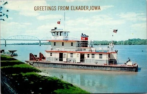 Postkarte Elkader Iowa eines von zahlreichen Booten auf dem Mississippi Vintage UNP - Bild 1 von 2
