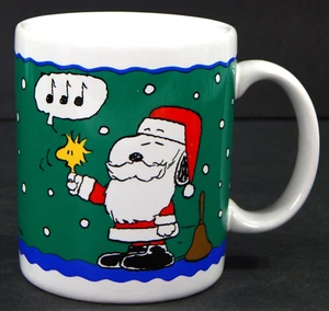TAZA DE CAFÉ DE CERÁMICA SCHULZ PEANUTS SNOOPY WOODSTOCK CAMPANA DE NAVIDAD TIMBRES CÓMIC - Imagen 1 de 6