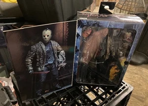 Figurine NECA Freddy vs Jason - Ultimate Jason (boite abîmée neuve) - Photo 1/4