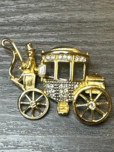 VTG BURBERRYS Gold Plated Brooch Coach/Carriage Austrian Crystals - Picture 1 of 8