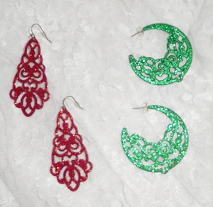 Avon Holiday Inspired Duo Pack Earrings Red & Green Post Type New In Box - Picture 1 of 3