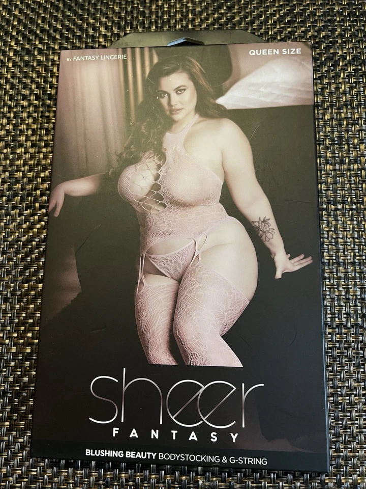 Sexy Bodystocking Floral Cuello Alto de Encaje Liguero con Tanga a Juego Foto 1 de 4