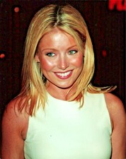 Kelly Ripa Candid Photo 8x10 Pin Up Event TV Host Red Carpet  P33c