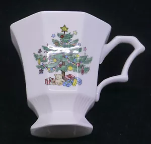 TWO (2) VINTAGE NIKKO CHRISTMASTIME PATTERN COFFEE CUPS, MUGS, CHRISTMAS TREE - Picture 1 of 3