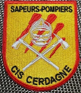 ECUSSON PATCH SAPEURS POMPIERS CIS CERDAGNE (ÉCU 72) - Picture 1 of 2