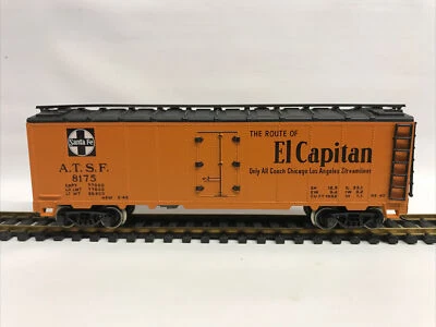 Rivarossi 2215 HO Scale Santa Fe ATSF 8175 El Capitan Reefer Box Car Knuckles - Image 1 of 4