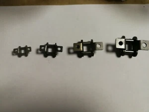 Eslabón de conexión tipo E con resorte para cadena de rodillos pestaña ambos lados tipo 06B - Imagen 1 de 2