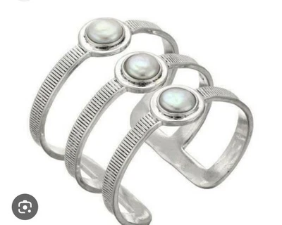 Brazalete Brazalete Perla Agua Dulce Tono Plata Marca Lucky Nuevo con Etiquetas $75 Foto 1 de 4