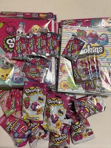 36 Stück gemischt Shopkins Lot Mode Etiketten, Pins, Sammelalben & Leuchtmittel NEU - Bild 1 von 11