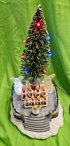 Winter Valley Weihnachten animierte Weihnachtslieder Lichter und Musik mit Adapter FUNKTIONIERT - Bild 1 von 19