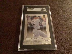 2012 Panini Prizm Derek Jeter #22  SGC 10  #7850932 - Picture 1 of 3