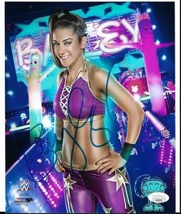 WWE BAYLEY signed 8x10 Photo Photofile JSA - Bild 1 von 1