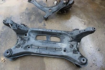 Ford Transit 350 2020-2021 travesaño/cuna 3,5 no turbo (delantero) superior (eng) Foto 1 de 3