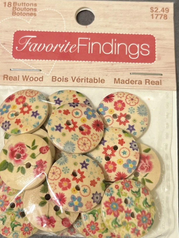 package of floral BUTTONS - Image 1 of 1