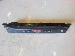 Pannello interruttore chiusura centralizzata e pericolo Land Rover Discovery 3 YUL501300 - Foto 1 di 4