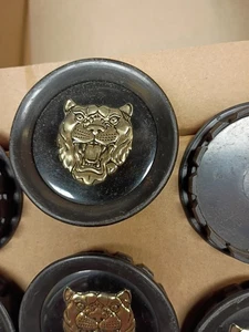 Jaguar XJ series lll and XJS wheel centre badge emblem complete 1979-91 Set Of 4 - Bild 1 von 9