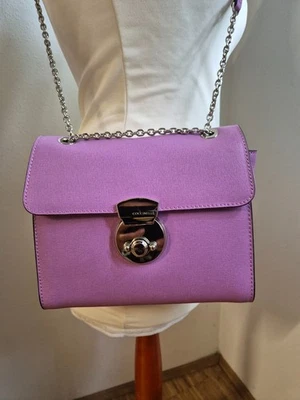 Tasche Crossbody Coccinelle helles Lilapink Kette silberne Metallfarbe  Neu! - Bild 1 von 4