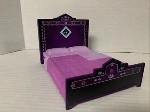 Disney Frozen 2 Lullaby Singing Musical Bed for 6" doll Purple Dollhouse Castle - Picture 1 of 5